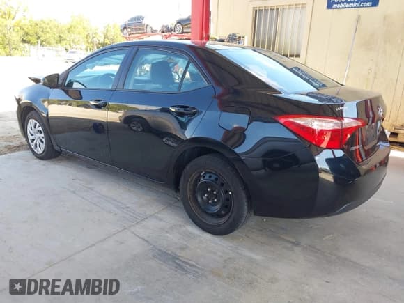 ✅ 2018 Toyota Corolla LE • VIN: 5YFBURHE6JP802304 • Lot: 43575192. Listed on IAAI with 87,309 mi. Free auction sales archive from the USA and detailed vehicle history report at DreamBid. Image 3.