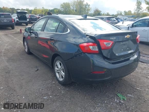 ✅ 2018 Chevrolet Cruze LT • VIN: 1G1BE5SM0J7209778 • Лот: 43290097. Опубликован ранее на IAAI с пробегом 47 625 миль. Бесплатный доступ к архиву аукционных продаж из США и подробный отчёт об истории автомобиля на DreamBid. Изображение 3.