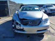 ✅ 2008 Lexus LS 460 • VIN: JTHBL46F385063528 • Lot: 43576765. Wystawiony na IAAI z przebiegiem 152 830 mil. Bezpłatny archiwum sprzedaży aukcyjnych z USA i szczegółowy raport historii pojazdu na DreamBid. Zdjęcie 12.