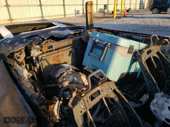 ✅ 2019 Mercedes-Benz C 63 S AMG • VIN: WDDWK8HB8KF846584 • Lot: 49140175. Listed on Copart with Not provided. Free auction sales archive from the USA and detailed vehicle history report at DreamBid. Image 10.