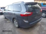 ✅ 2015 Toyota Sienna LE • VIN: 5TDKK3DC5FS571787 • Лот: 43681411. Опубликован ранее на IAAI с пробегом 225 760 миль. Бесплатный доступ к архиву аукционных продаж из США и подробный отчёт об истории автомобиля на DreamBid. Изображение 3.
