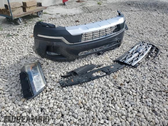 ✅ 2018 Ford Explorer Limited • VIN: 1FM5K7F84JGB80528 • Lot: 92276405. Wystawiony na Copart z przebiegiem 99 973 mil. Bezpłatny archiwum sprzedaży aukcyjnych z USA i szczegółowy raport historii pojazdu na DreamBid. Zdjęcie 13.