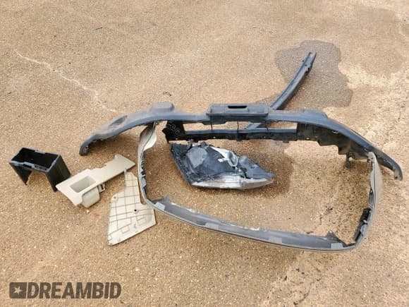 ✅ 2009 Honda CR-V EX • VIN: 3CZRE385X9G702310 • Lot: 67463835. Listed on Copart with 100,664 mi. Free auction sales archive from the USA and detailed vehicle history report at DreamBid. Image 12.