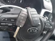 ✅ 2017 Kia Sorento L • VIN: 5XYPG4A31HG206623 • Lot: 43163052. Listed on IAAI with 115,019 mi. Free auction sales archive from the USA and detailed vehicle history report at DreamBid. Image 11.