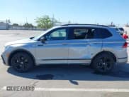 ✅ 2024 Volkswagen Tiguan SE R-Line Black • VIN: 3VVCB7AX3RM226105 • Lot: 43125696. Listed on IAAI with 4,118 mi. Free auction sales archive from the USA and detailed vehicle history report at DreamBid. Image 15.