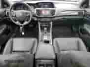 2017 Honda Accord Touring z VIN JHMCR6F79HC012277, wystawiony jako Copart lot #80881935 z przebiegiem 104 900 mil mil oraz Szkoda całkowita • Salvage title. Historia ofert i sprzedaży dostępna na DreamBid. Obrazek 8.