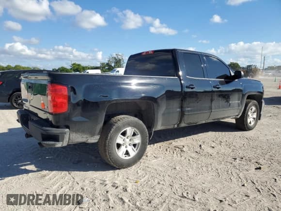 ✅ 2017 Chevrolet Silverado 1500 LT • VIN: 1GCVKREC6HZ385546 • Lot: 93504755. Wystawiony na Copart z przebiegiem 99 356 mil. Bezpłatny archiwum sprzedaży aukcyjnych z USA i szczegółowy raport historii pojazdu na DreamBid. Zdjęcie 3.