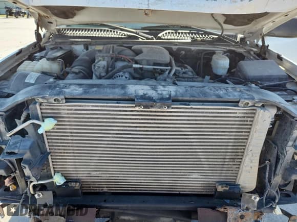 ✅ 2006 Chevrolet Silverado 2500HD Work Truck • VIN: 1GCHC23D06F231118 • Лот: 65697235. Опубликован ранее на Copart с пробегом 142 130 миль. Бесплатный доступ к архиву аукционных продаж из США и подробный отчёт об истории автомобиля на DreamBid. Изображение 11.