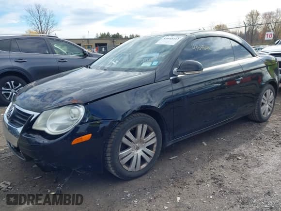 ✅ 2008 Volkswagen Eos Turbo • VIN: WVWBA71F58V051865 • Лот: 43645412. Опубликован ранее на IAAI с пробегом 137 662 миль. Бесплатный доступ к архиву аукционных продаж из США и подробный отчёт об истории автомобиля на DreamBid. Изображение 18.