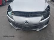 ✅ 2013 Mazda 3 i Sport • VIN: JM1BL1U76D1760916 • Lot: 43377952. Wystawiony na IAAI z przebiegiem 139 205 mil. Bezpłatny archiwum sprzedaży aukcyjnych z USA i szczegółowy raport historii pojazdu na DreamBid. Zdjęcie 6.