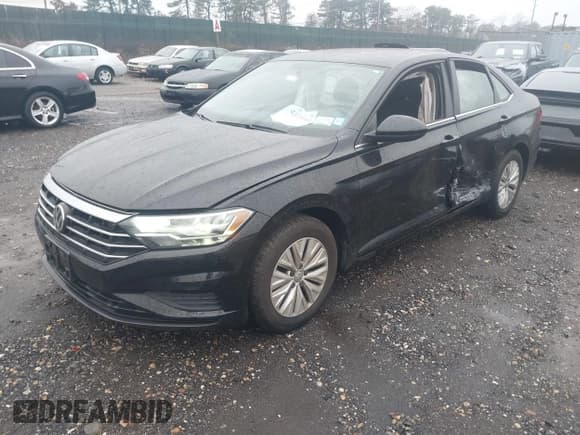 ✅ 2019 Volkswagen Jetta S • VIN: 3VWC57BU2KM072807 • Lot: 43728140. Wystawiony na IAAI z przebiegiem 72 972 mil. Bezpłatny archiwum sprzedaży aukcyjnych z USA i szczegółowy raport historii pojazdu na DreamBid. Zdjęcie 2.