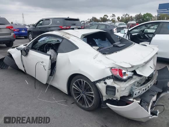 ✅ 2015 Subaru BRZ Limited • VIN: JF1ZCAC10F8605709 • Lot: 42207549. Listed on IAAI with 99,710 mi. Free auction sales archive from the USA and detailed vehicle history report at DreamBid. Image 3.