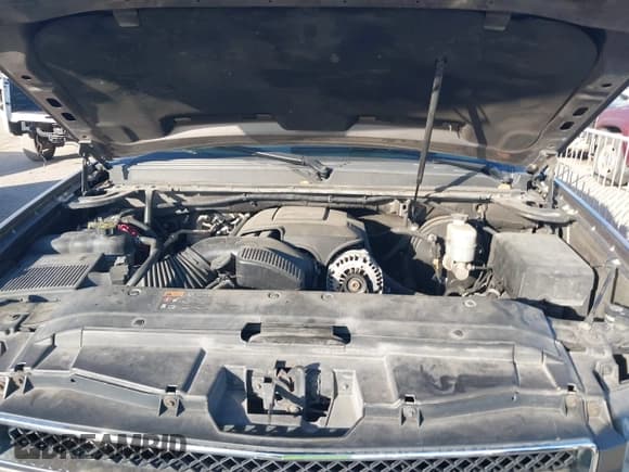 ✅ 2014 Chevrolet Suburban LT • VIN: 1GNSCJE07ER153791 • Lot: 43689033. Wystawiony na IAAI z przebiegiem 209 885 mil. Bezpłatny archiwum sprzedaży aukcyjnych z USA i szczegółowy raport historii pojazdu na DreamBid. Zdjęcie 10.