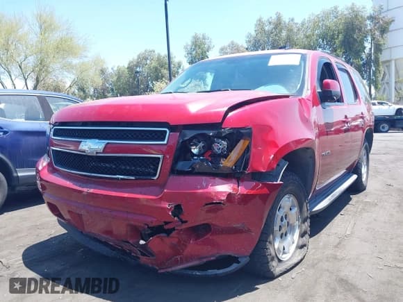 ✅ 2013 Chevrolet Tahoe LT • VIN: 1GNSCBE00DR145715 • Lot: 42722381. Wystawiony na IAAI z przebiegiem 145 982 mil. Bezpłatny archiwum sprzedaży aukcyjnych z USA i szczegółowy raport historii pojazdu na DreamBid. Zdjęcie 6.