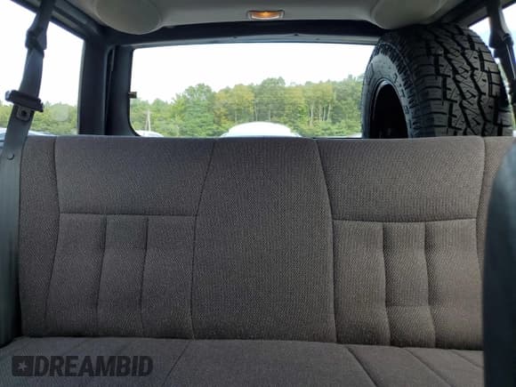 ✅ 2001 Jeep Cherokee Limited • VIN: 1J4FT58S81L628810 • Lot: 80647275. Listed on Copart with Not provided. Free auction sales archive from the USA and detailed vehicle history report at DreamBid. Image 10.