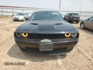 ✅ 2018 Dodge Challenger T/A • VIN: 2C3CDZBT3JH334537 • Lot: 65013004. Wystawiony na Copart z przebiegiem 86 398 mil. Bezpłatny archiwum sprzedaży aukcyjnych z USA i szczegółowy raport historii pojazdu na DreamBid. Zdjęcie 5.