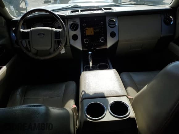 ✅ 2010 Ford Expedition Limited • VIN: 1FMJU1K52AEA70882 • Лот: 82450375. Опубликован ранее на Copart с пробегом 161 157 миль. Бесплатный доступ к архиву аукционных продаж из США и подробный отчёт об истории автомобиля на DreamBid. Изображение 8.