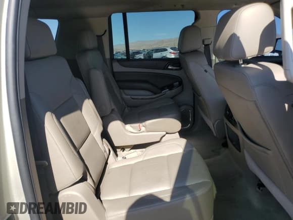 ✅ 2017 Chevrolet Suburban Premier • VIN: 1GNSKJKC6HR246243 • Лот: 74780514. Опубликован ранее на Copart с пробегом 109 406 миль. Бесплатный доступ к архиву аукционных продаж из США и подробный отчёт об истории автомобиля на DreamBid. Изображение 11.