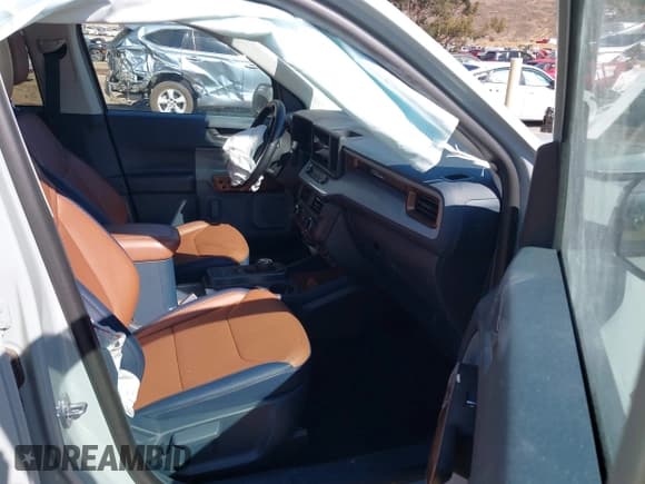 ✅ 2024 Ford Maverick Lariat • VIN: 3FTTW8M30RRB80026 • Лот: 43611096. Опубликован ранее на IAAI с пробегом 7 693 миль. Бесплатный доступ к архиву аукционных продаж из США и подробный отчёт об истории автомобиля на DreamBid. Изображение 5.