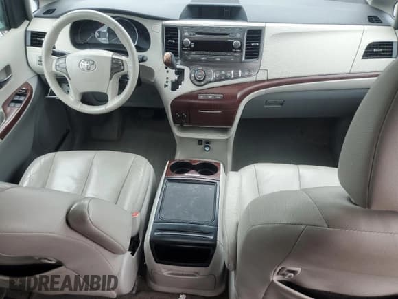 ✅ 2013 Toyota Sienna XLE AAS • VIN: 5TDYK3DC1DS347097 • Lot: 64269275. Listed on Copart with 146,617 mi. Free auction sales archive from the USA and detailed vehicle history report at DreamBid. Image 8.