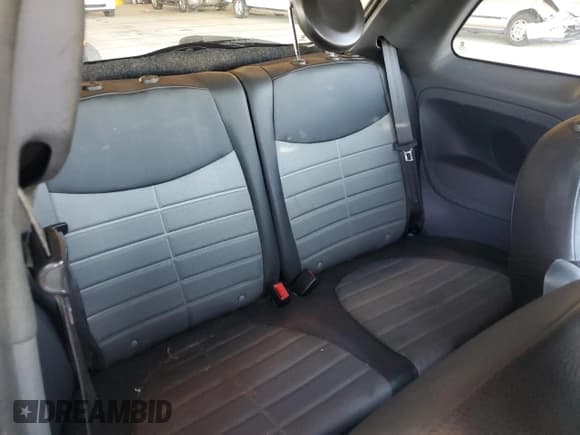 ✅ 2012 FIAT 500 Sport • VIN: 3C3CFFBR7CT112235 • Lot: 87414785. Wystawiony na Copart z przebiegiem 102 752 mil. Bezpłatny archiwum sprzedaży aukcyjnych z USA i szczegółowy raport historii pojazdu na DreamBid. Zdjęcie 10.