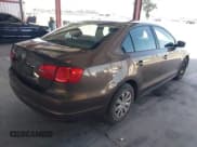 ✅ 2012 Volkswagen Jetta S • VIN: 3VW2K7AJ4CM368067 • Lot: 42575014. Listed on IAAI with 322,318 mi. Free auction sales archive from the USA and detailed vehicle history report at DreamBid. Image 4.