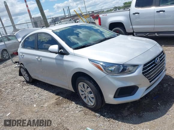✅ 2022 Hyundai Accent SE • VIN: 3KPC24A65NE174288 • Лот: 39840101. Опубликован ранее на IAAI с пробегом 46 506 миль. Бесплатный доступ к архиву аукционных продаж из США и подробный отчёт об истории автомобиля на DreamBid. Изображение 1.