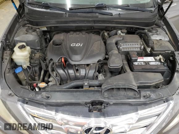 ✅ 2011 Hyundai Sonata SE • VIN: 5NPEC4AC8BH287672 • Lot: 75670254. Listed on Copart with 285,229 mi. Free auction sales archive from the USA and detailed vehicle history report at DreamBid. Image 13.