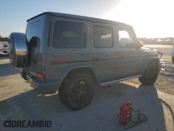 ✅ 2021 Mercedes-Benz G 63 AMG • VIN: W1NYC7HJXMX386092 • Lot: 77246233. Listed on Copart with Not provided. Free auction sales archive from the USA and detailed vehicle history report at DreamBid. Image 3.