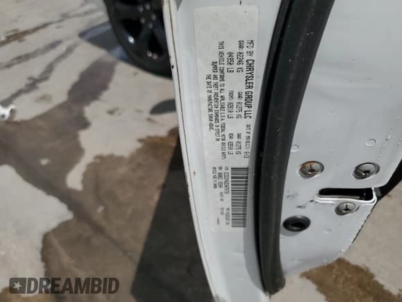 ✅ 2013 Dodge Challenger SXT • VIN: 2C3CDYAG2DH676726 • Lot: 69483484. Wystawiony na Copart z przebiegiem 174 589 mil. Bezpłatny archiwum sprzedaży aukcyjnych z USA i szczegółowy raport historii pojazdu na DreamBid. Zdjęcie 12.