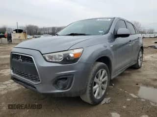 2015 Mitsubishi Outlander ES с VIN 4A4AP3AW7FE037622, выставлен на аукционе Copart как лот 46164535 с пробегом 219 773 миль миль и Списание • Salvage title. История ставок и продаж доступна на DreamBid. Изображение 1.