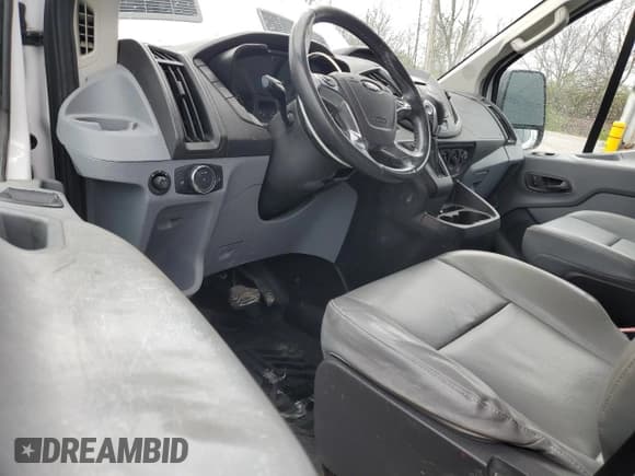 ✅ 2016 Ford Transit • VIN: 1FTYR1YG3GKA43990 • Lot: 56770335. Wystawiony na Copart z przebiegiem 192 870 mil. Bezpłatny archiwum sprzedaży aukcyjnych z USA i szczegółowy raport historii pojazdu na DreamBid. Zdjęcie 8.