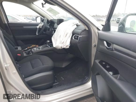 ✅ 2025 Mazda CX-5 S • VIN: JM3KFBAL3S0596484 • Лот: 41706791. Опубликован ранее на IAAI с пробегом 574 миль. Бесплатный доступ к архиву аукционных продаж из США и подробный отчёт об истории автомобиля на DreamBid. Изображение 5.