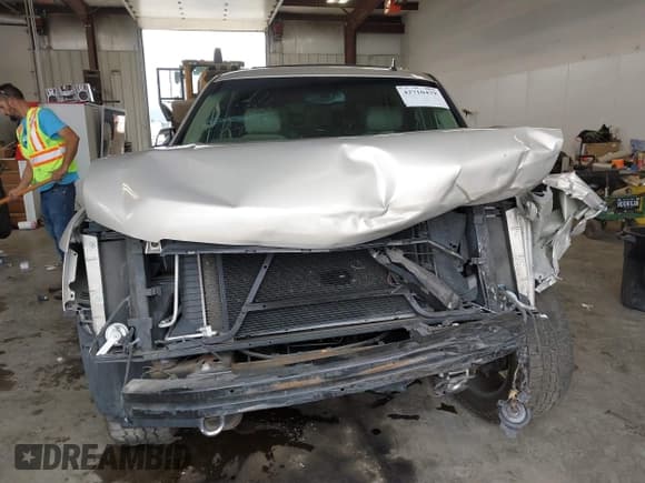 ✅ 2012 Chevrolet Suburban LTZ • VIN: 1GNSKKE78CR222779 • Lot: 42710479. Listed on IAAI with 81,181 mi. Free auction sales archive from the USA and detailed vehicle history report at DreamBid. Image 13.