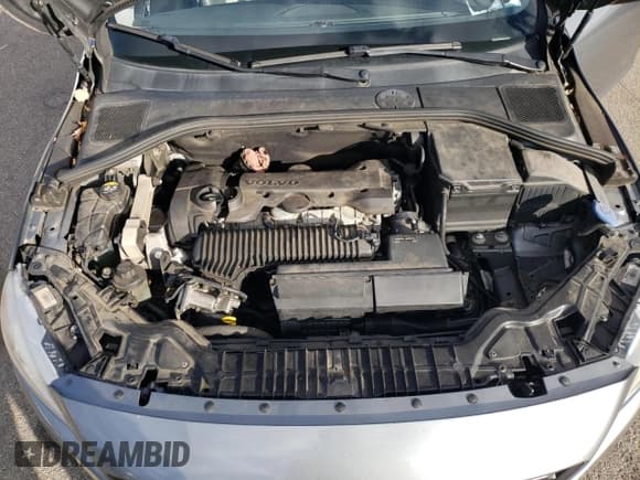 ✅ 2016 Volvo S60 T5 Platinum • VIN: YV4612UM0G2001094 • Лот: 92891915. Опубликован ранее на Copart с пробегом 83 874 миль. Бесплатный доступ к архиву аукционных продаж из США и подробный отчёт об истории автомобиля на DreamBid. Изображение 11.