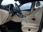 ✅ 2019 Mercedes-Benz GLC 300 • VIN: WDC0G4KBXKV172912 • Lot: 57601925. Wystawiony na Copart z przebiegiem 146 743 mil. Bezpłatny archiwum sprzedaży aukcyjnych z USA i szczegółowy raport historii pojazdu na DreamBid. Zdjęcie 7.