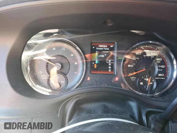 ✅ 2013 Dodge Charger Police • VIN: 2C3CDXAT3DH587898 • Lot: 90938085. Wystawiony na Copart z przebiegiem 193 915 mil. Bezpłatny archiwum sprzedaży aukcyjnych z USA i szczegółowy raport historii pojazdu na DreamBid. Zdjęcie 9.