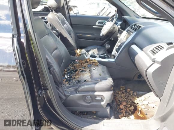 ✅ 2013 Ford Explorer XLT • VIN: 1FM5K8D87DGB55443 • Lot: 43075980. Listed on IAAI with 141,161 mi. Free auction sales archive from the USA and detailed vehicle history report at DreamBid. Image 5.