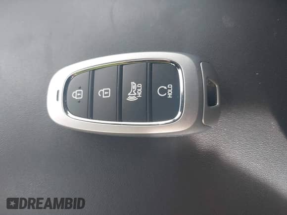 2022 Hyundai Santa Fe SEL z VIN 5NMS2DAJ8NH437222, wystawiony jako IAAI lot #43332247 z przebiegiem 8 539 mil mil oraz . Historia ofert i sprzedaży dostępna na DreamBid. Obrazek 11.