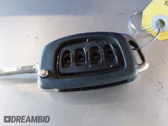 2015 Hyundai Santa Fe z VIN 5XYZTDLB4FG294735, wystawiony jako IAAI lot #43230960 z przebiegiem 169 342 mil mil oraz . Historia ofert i sprzedaży dostępna na DreamBid. Obrazek 11.