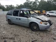 ✅ 2005 Chrysler Town & Country LX • VIN: 2C4GP44R75R110549 • Lot: 69746995. Wystawiony na Copart z przebiegiem Nie podano. Bezpłatny archiwum sprzedaży aukcyjnych z USA i szczegółowy raport historii pojazdu na DreamBid. Zdjęcie 4.