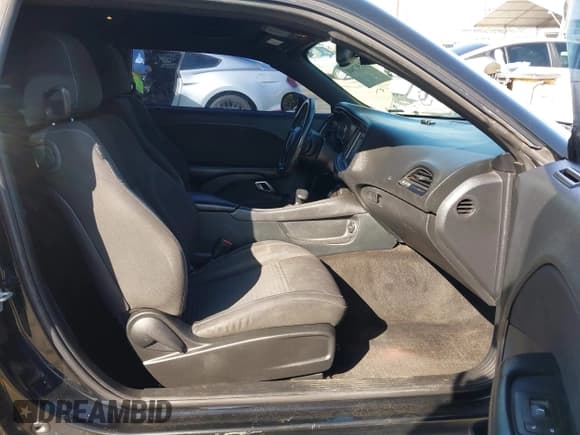 ✅ 2015 Dodge Challenger SXT • VIN: 2C3CDZAG1FH811459 • Lot: 43507040. Listed on IAAI with 121,268 mi. Free auction sales archive from the USA and detailed vehicle history report at DreamBid. Image 5.