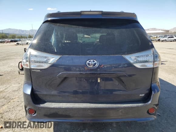 ✅ 2020 Toyota Sienna SE • VIN: 5TDXZ3DC2LS085340 • Lot: 64092835. Listed on Copart with 72,962 mi. Free auction sales archive from the USA and detailed vehicle history report at DreamBid. Image 6.