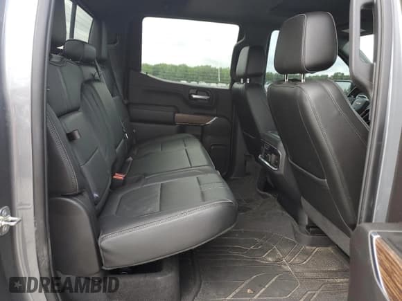 ✅ 2019 Chevrolet Silverado 1500 High Country • VIN: 3GCUYHED7KG282625 • Lot: 59418604. Wystawiony na Copart z przebiegiem 121 148 mil. Bezpłatny archiwum sprzedaży aukcyjnych z USA i szczegółowy raport historii pojazdu na DreamBid. Zdjęcie 10.