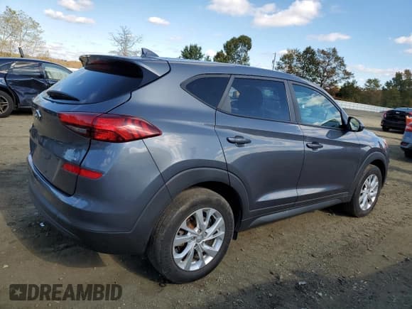 ✅ 2019 Hyundai Tucson SE • VIN: KM8J2CA43KU027802 • Лот: 82689135. Опубликован ранее на Copart с пробегом 63 736 миль. Бесплатный доступ к архиву аукционных продаж из США и подробный отчёт об истории автомобиля на DreamBid. Изображение 3.