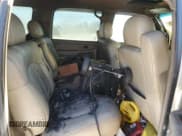 ✅ 2002 Chevrolet Suburban Z71 • VIN: 3GNFK16Z22G245579 • Лот: 42676975. Опубликован ранее на Copart с пробегом Не указан. Бесплатный доступ к архиву аукционных продаж из США и подробный отчёт об истории автомобиля на DreamBid. Изображение 11.