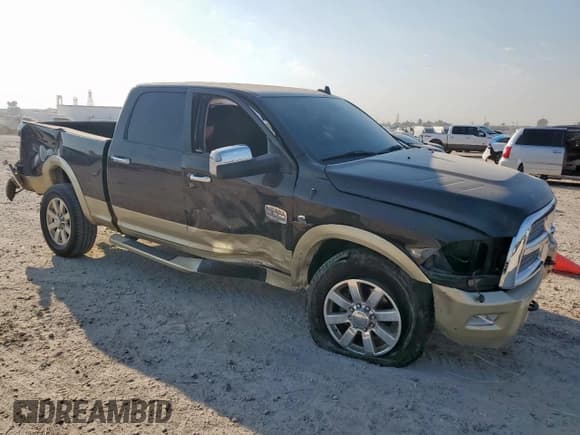 ✅ 2016 Ram 2500 Laramie Longhorn • VIN: 3C6UR5GL3GG222713 • Lot: 84618145. Wystawiony na Copart z przebiegiem 98 797 mil. Bezpłatny archiwum sprzedaży aukcyjnych z USA i szczegółowy raport historii pojazdu na DreamBid. Zdjęcie 4.