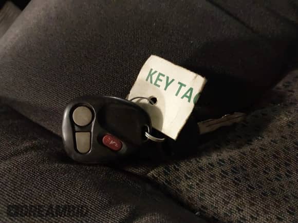 2006 Chevrolet Silverado 1500 LT1 с VIN 2GCEK13T761136828, выставлен на аукционе IAAI как лот 42510585 с пробегом 259 506 миль миль и . История ставок и продаж доступна на DreamBid. Изображение 11.