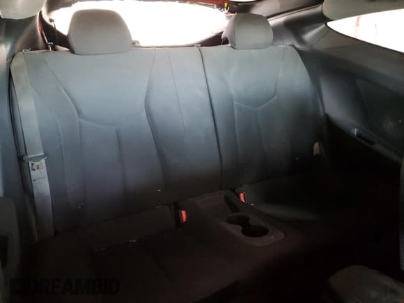 ✅ 2015 Hyundai Veloster • VIN: KMHTC6AD4FU225057 • Lot: 85816814. Wystawiony na Copart z przebiegiem 135 644 mil. Bezpłatny archiwum sprzedaży aukcyjnych z USA i szczegółowy raport historii pojazdu na DreamBid. Zdjęcie 10.