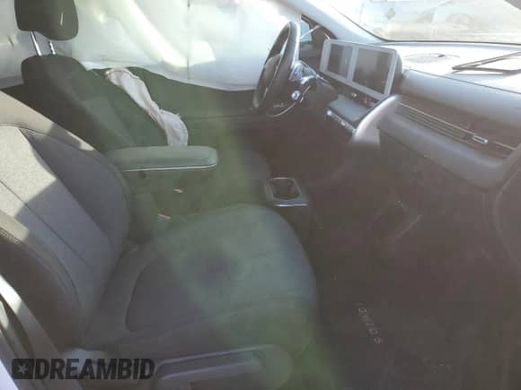 2022 Hyundai Ioniq 5 SE z VIN KM8KMDAF8NU052883, wystawiony jako Copart lot #40468904 z przebiegiem 35 567 mil mil oraz . Historia ofert i sprzedaży dostępna na DreamBid. Obrazek 7.